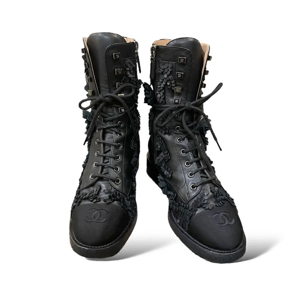CHANEL Camellia CC Cap Toe Combat Boots & Leather Embellishments | US8 | IT38 |